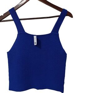 Suzy Shier blue stretchy tank top size medium